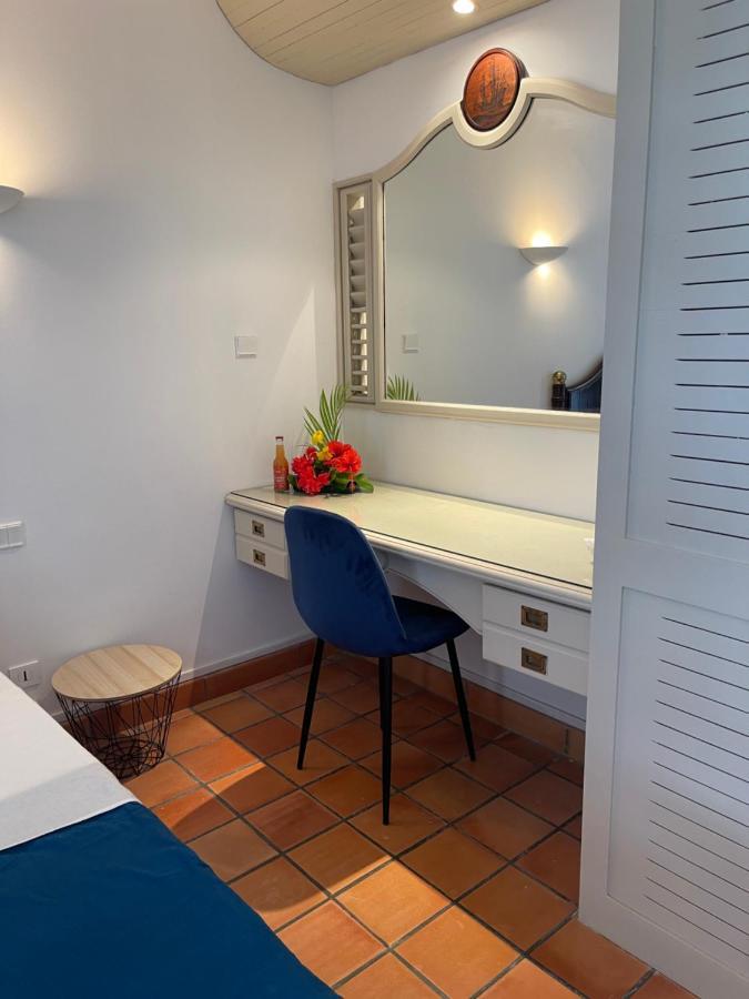 Appartement Vue Mer A 2 Minutes A Pied Des Plages Tartane La Trinité Exteriör bild